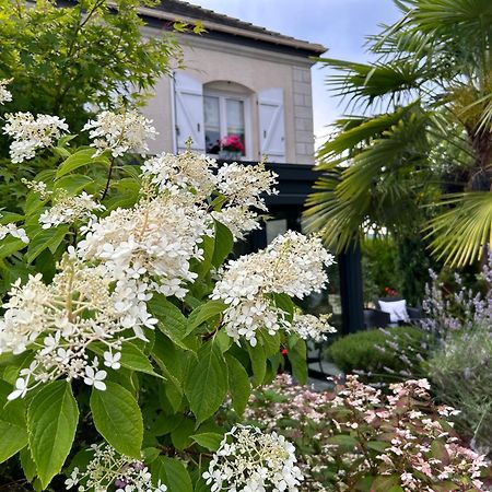 Les Suites Champenoises Tinqueux Exterior photo