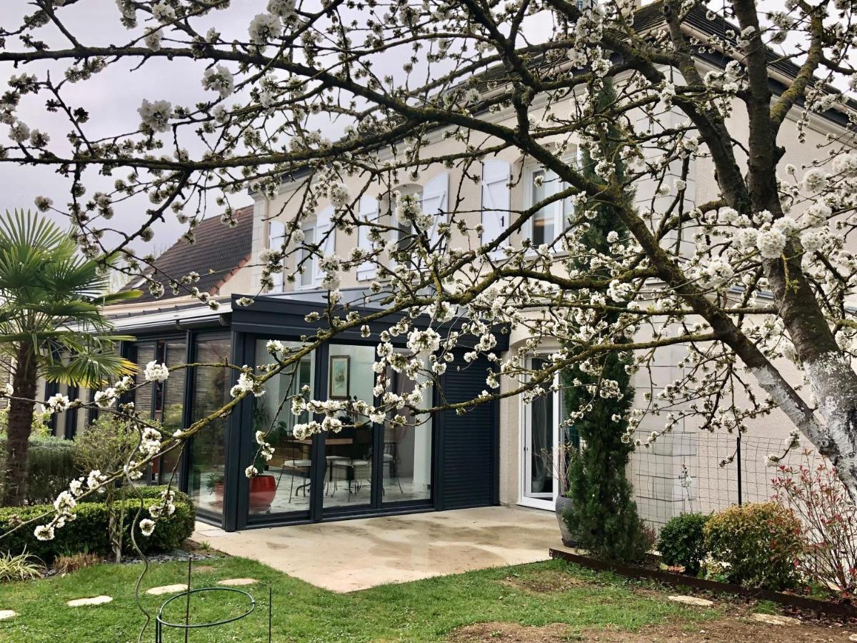 Les Suites Champenoises Tinqueux Exterior photo